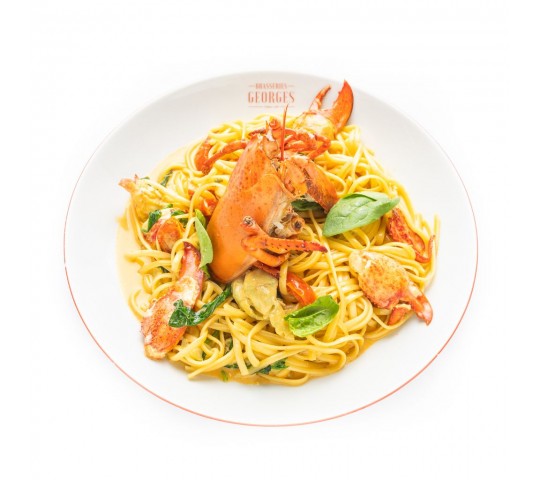 Linguine au homard et herbes fraîches